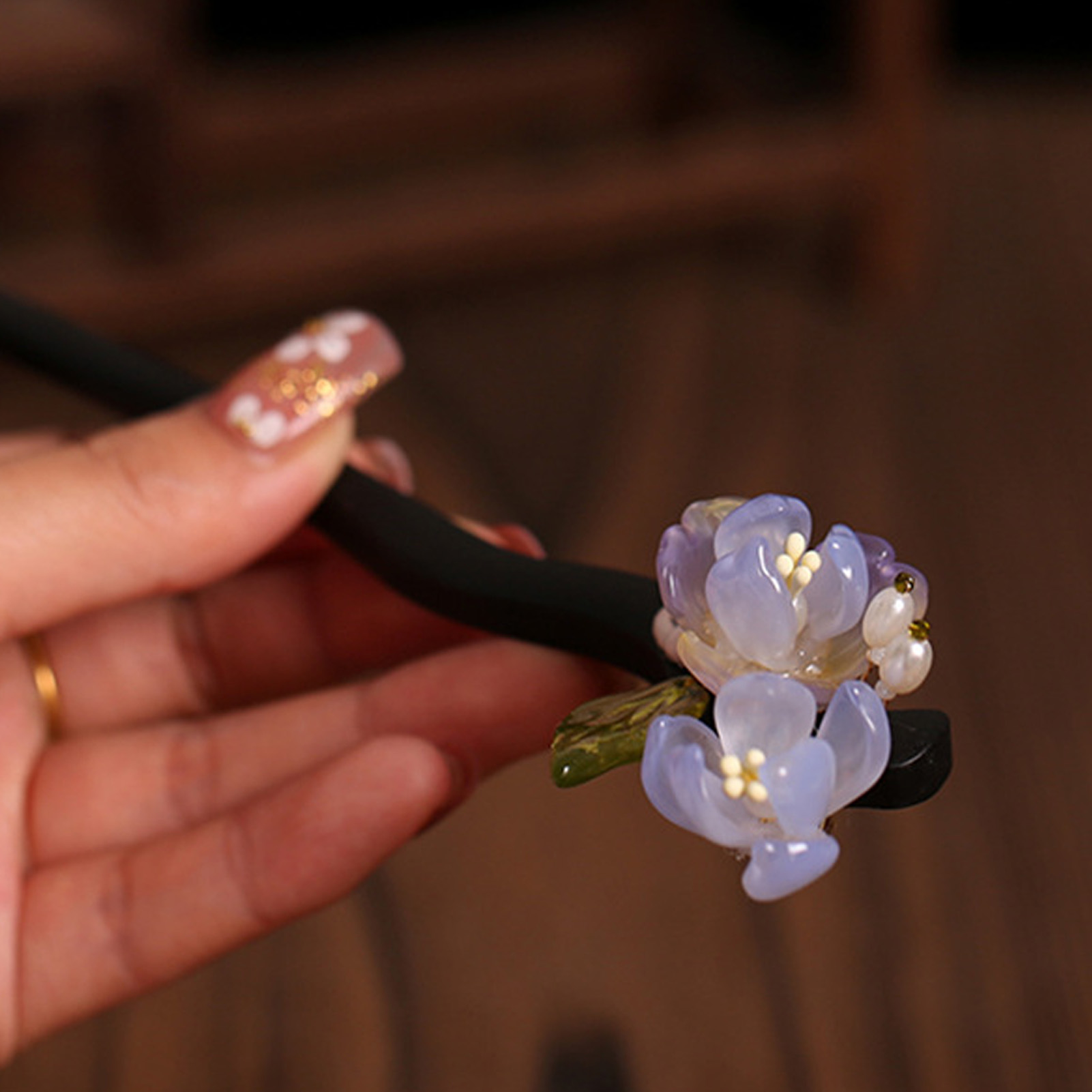 Vase Decor - Vintage Wooden Flower Hairpin For Women